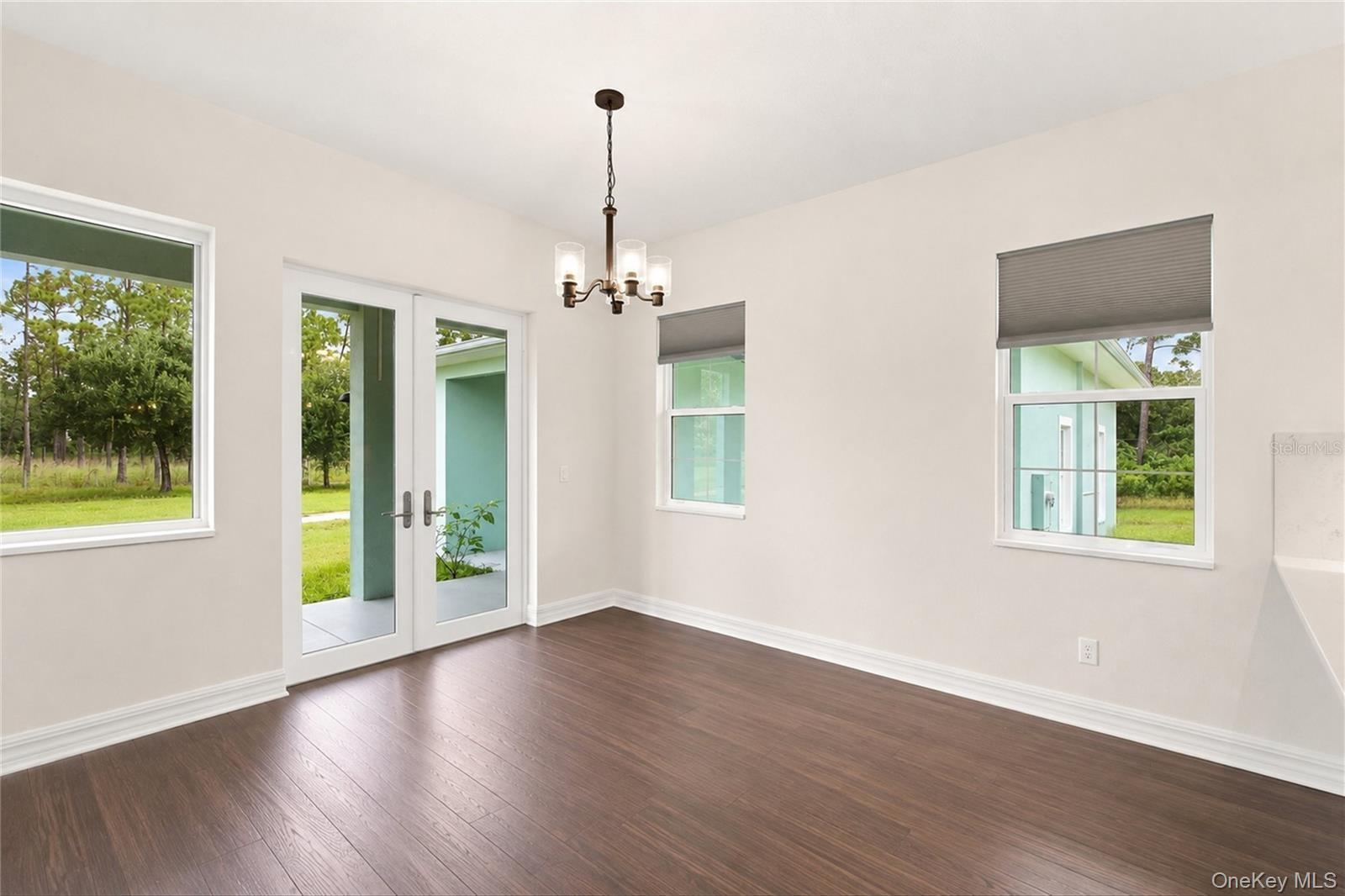 Single Family Tropicaire Out Of Area, NY 34291, MLS-1036137-7