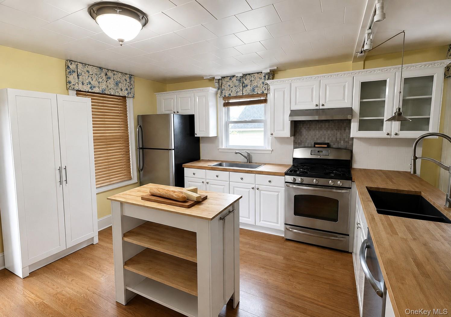 Single Family Esopus Avenue Ulster County, NY 12401, MLS-1036141-10