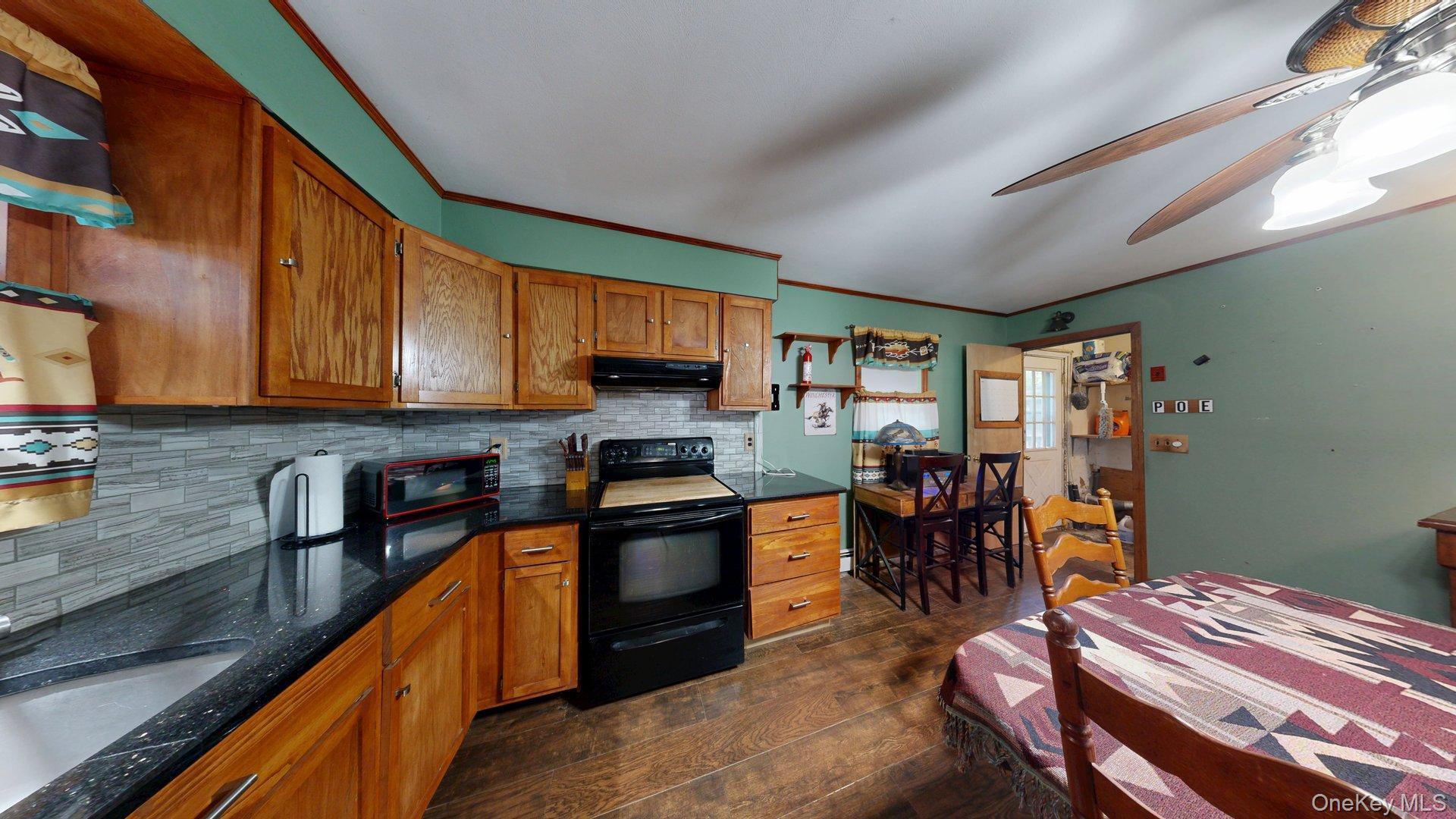Single Family Starlight Drive Suffolk County, NY 11967, MLS-1036145-11