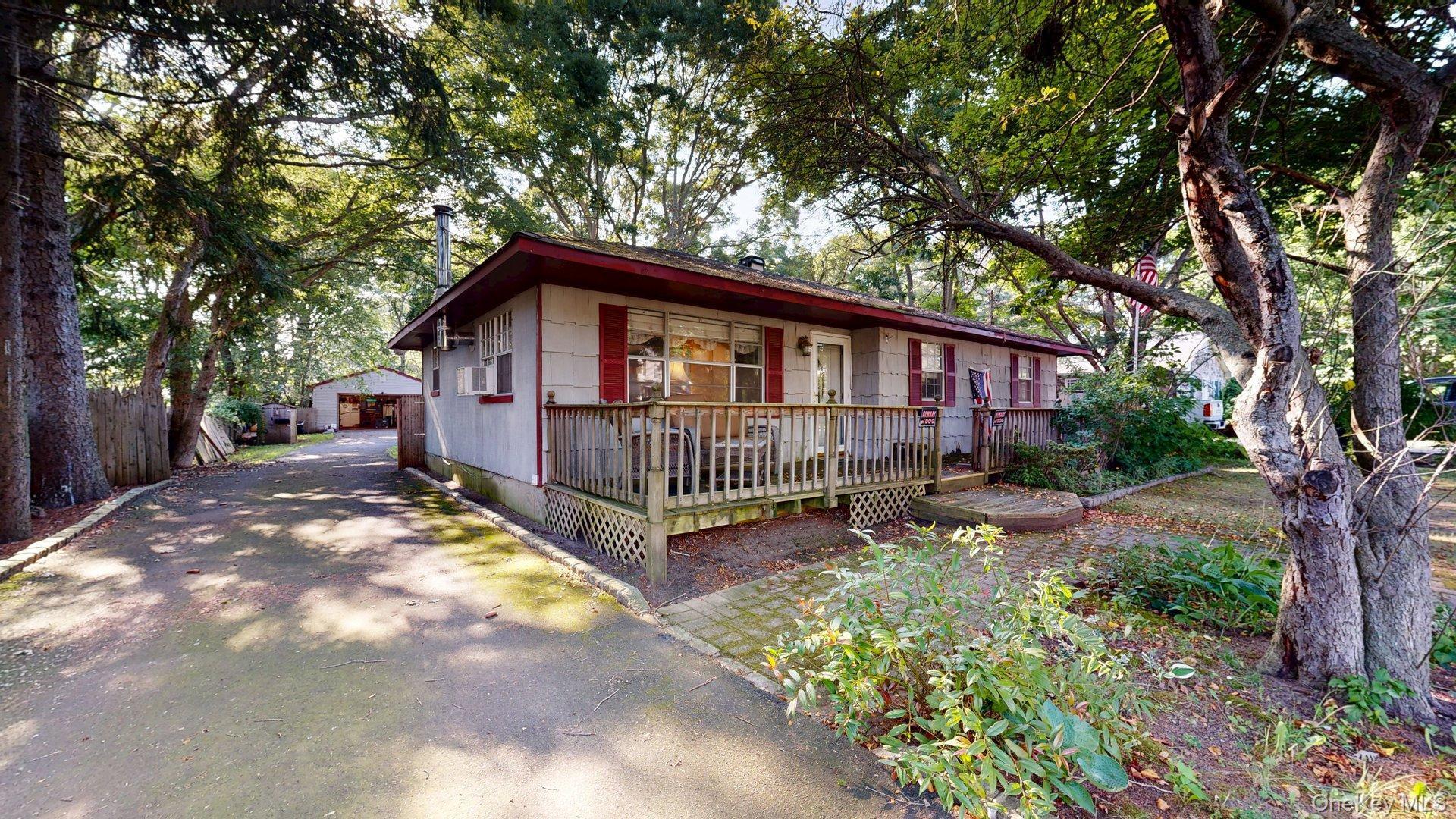 Single Family Starlight Drive Suffolk County, NY 11967, MLS-1036145-2