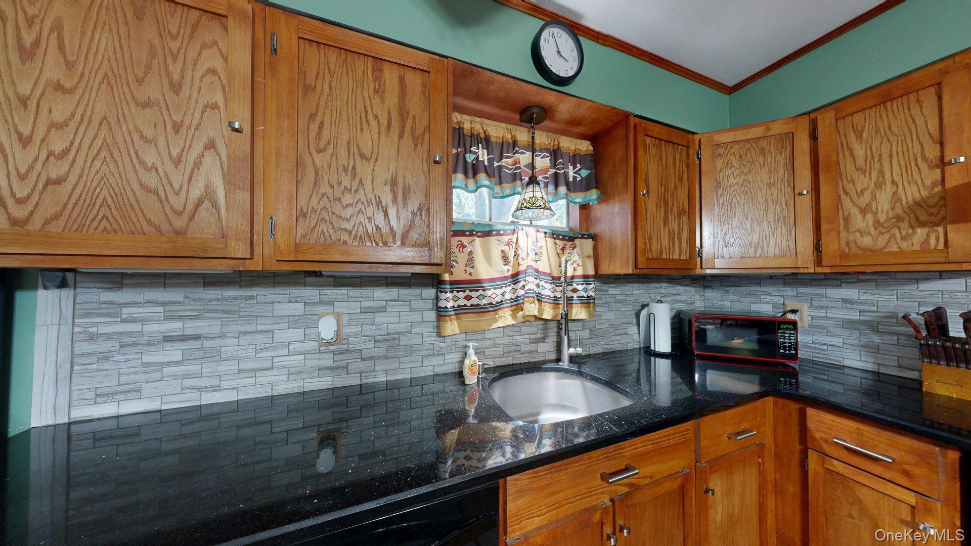 Single Family Starlight Drive Suffolk County, NY 11967, MLS-1036145-8