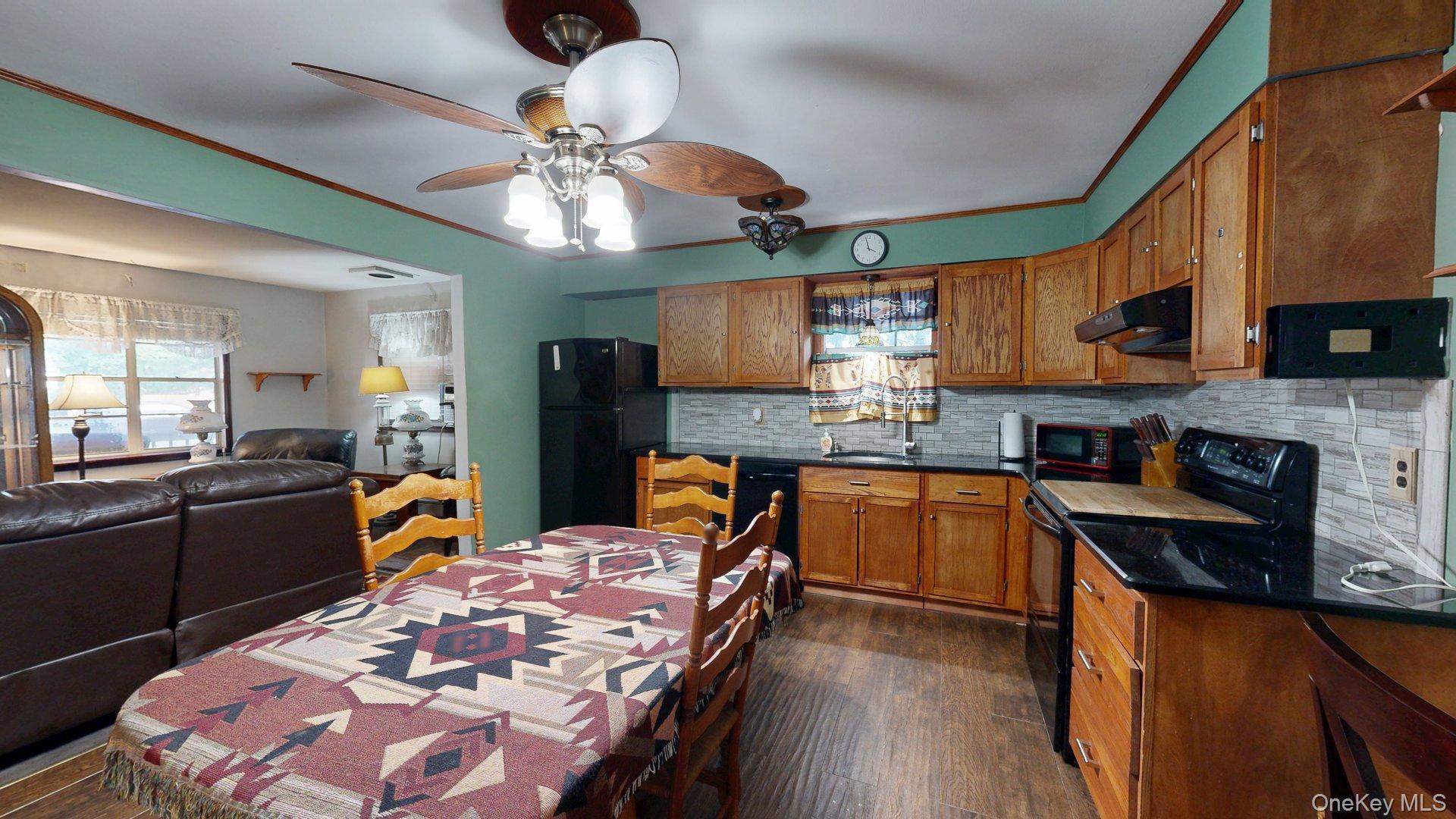 Single Family Starlight Drive Suffolk County, NY 11967, MLS-1036145-9