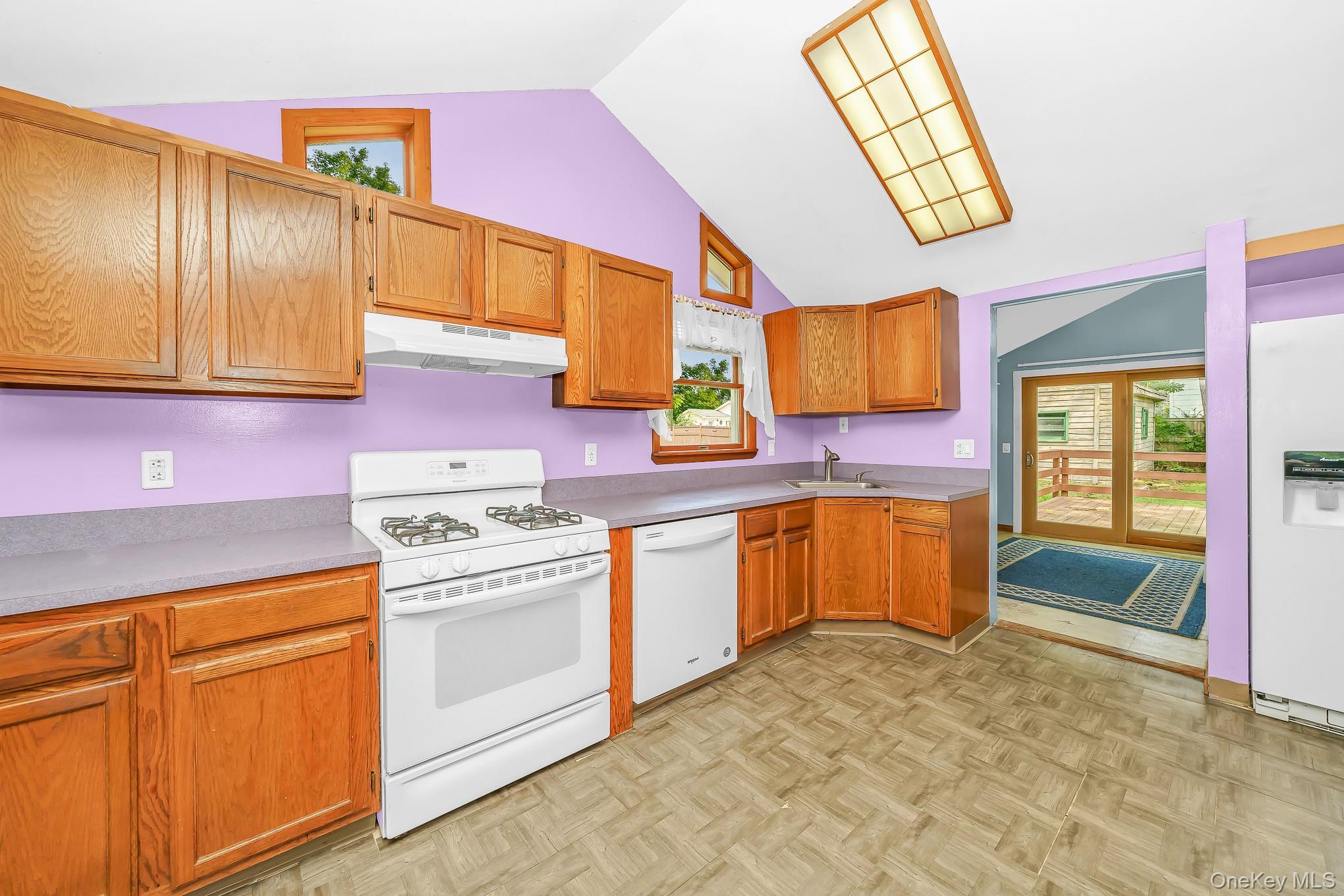 Single Family Salem Street Suffolk County, NY 11772, MLS-1036195-22