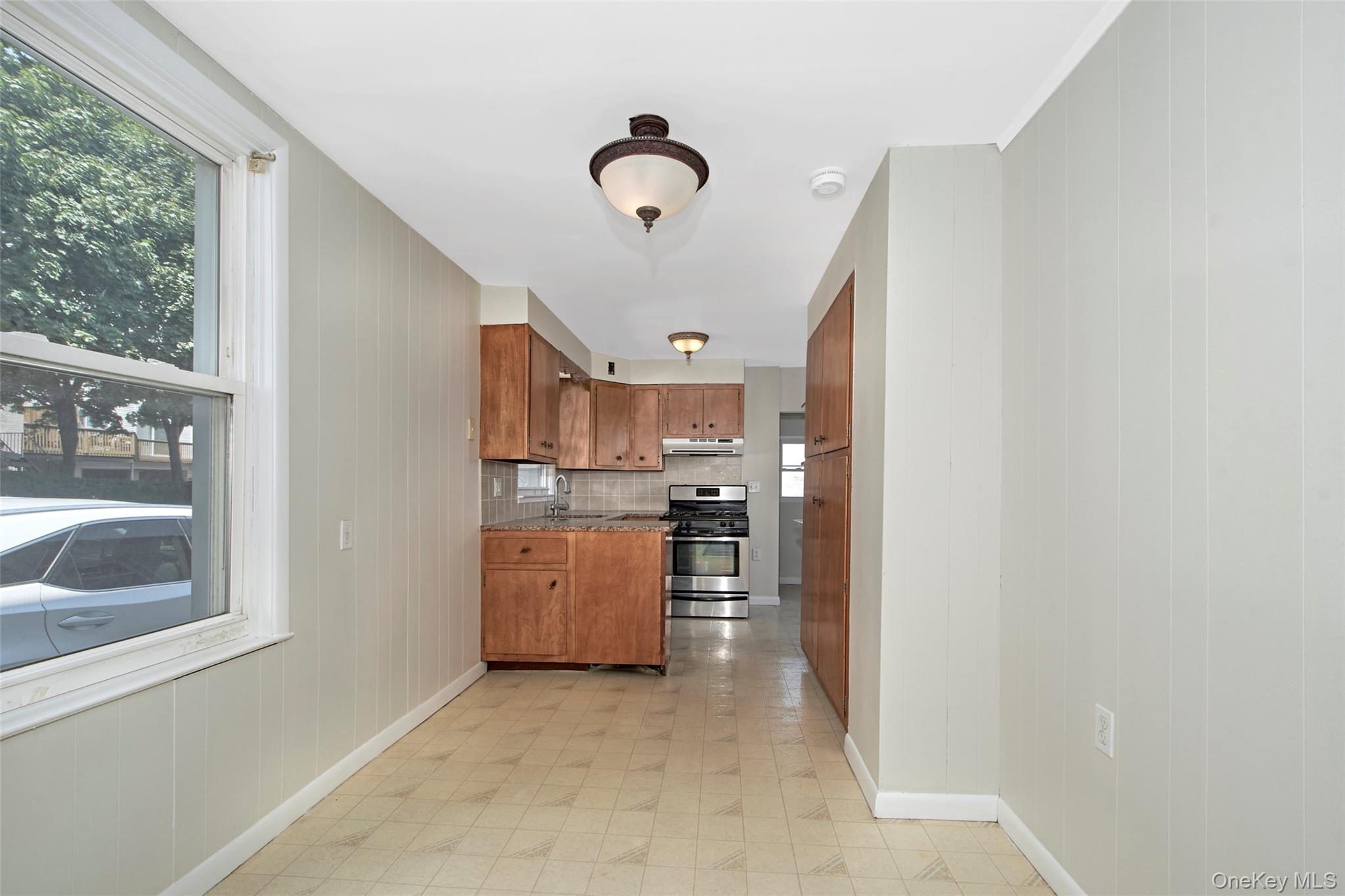 Single Family Thatcher Avenue Westchester County, NY 10528, MLS-1036221-11