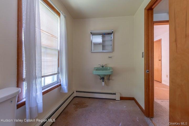 Single Family Main Street Ulster County, NY 12477, MLS-1036223-28