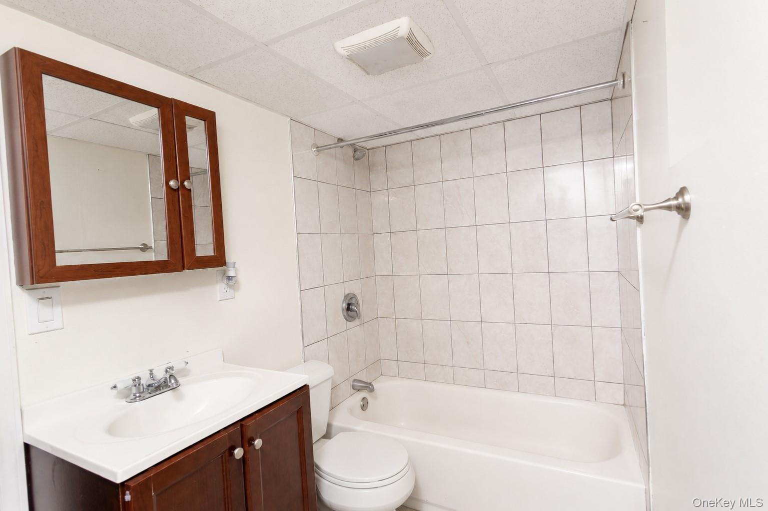 Single Family 48th Street Suffolk County, NY 11757, MLS-1036229-11