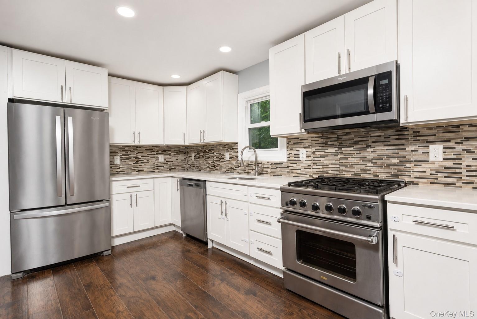 Single Family 48th Street Suffolk County, NY 11757, MLS-1036229-2