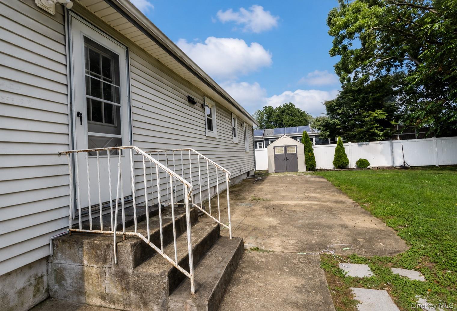 Single Family 48th Street Suffolk County, NY 11757, MLS-1036229-22