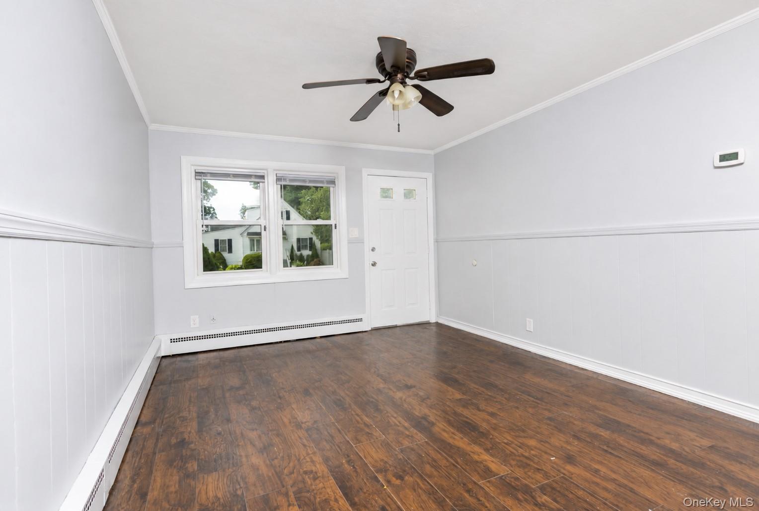 Single Family 48th Street Suffolk County, NY 11757, MLS-1036229-3