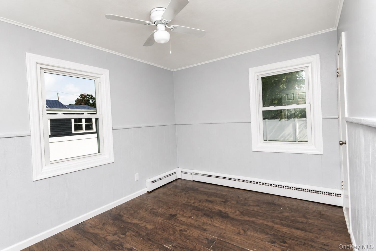 Single Family 48th Street Suffolk County, NY 11757, MLS-1036229-6