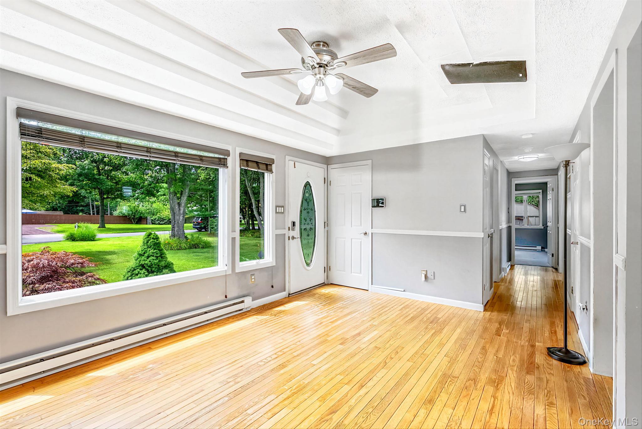 Single Family Broadway Suffolk County, NY 11967, MLS-1036230-10