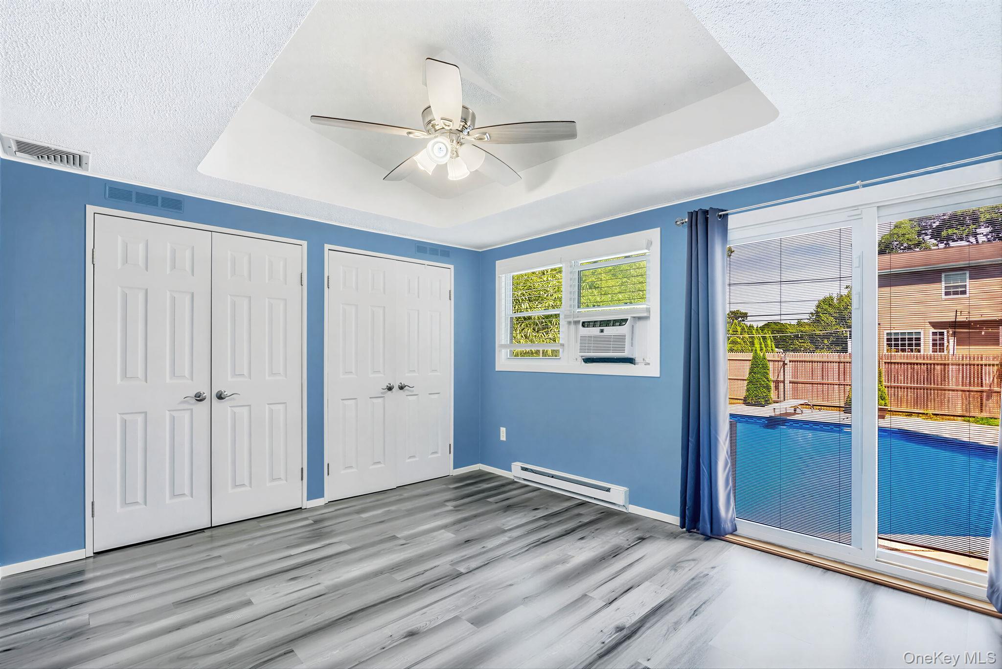 Single Family Broadway Suffolk County, NY 11967, MLS-1036230-19