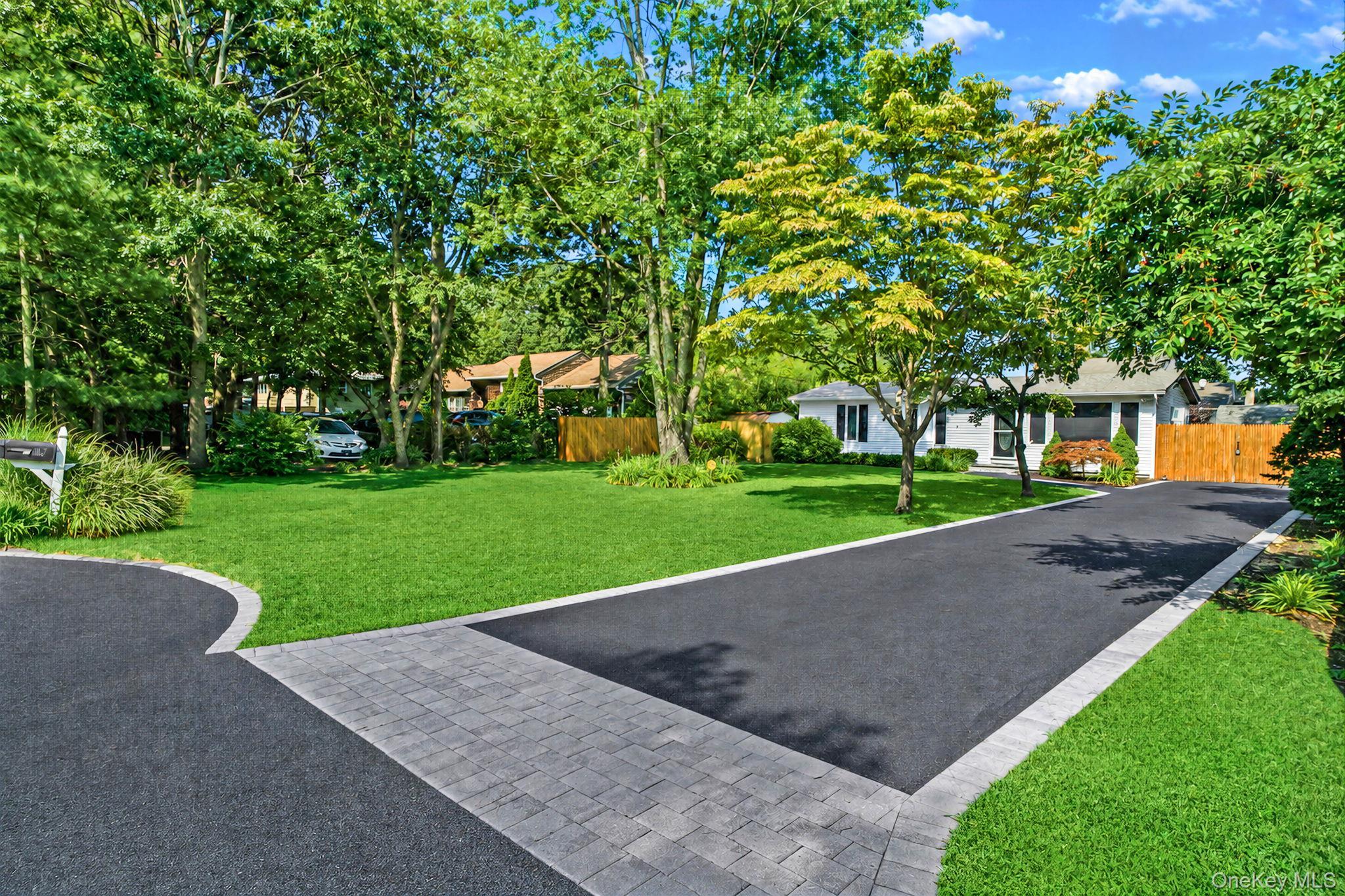 Single Family Broadway Suffolk County, NY 11967, MLS-1036230-23