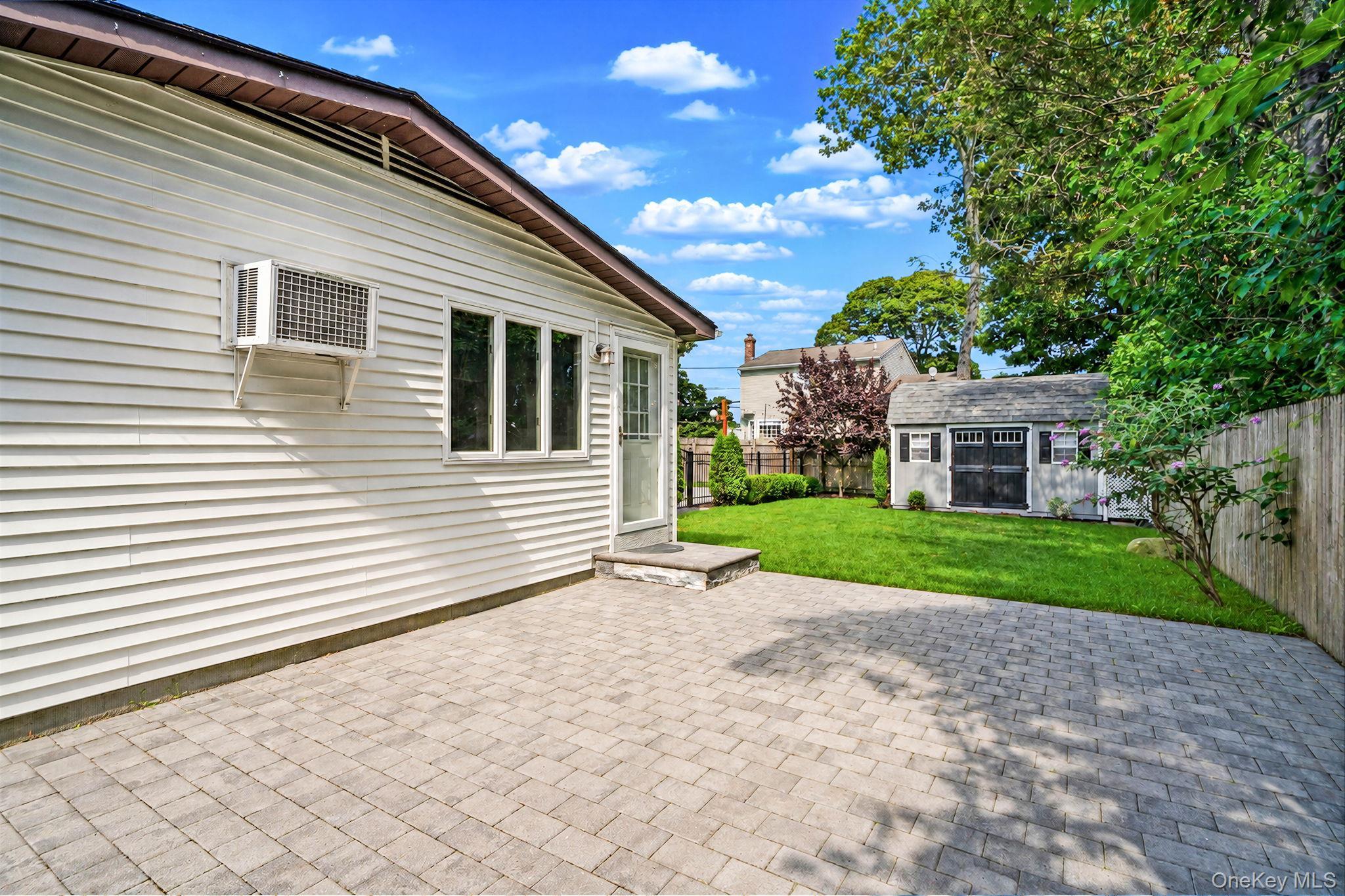 Single Family Broadway Suffolk County, NY 11967, MLS-1036230-9