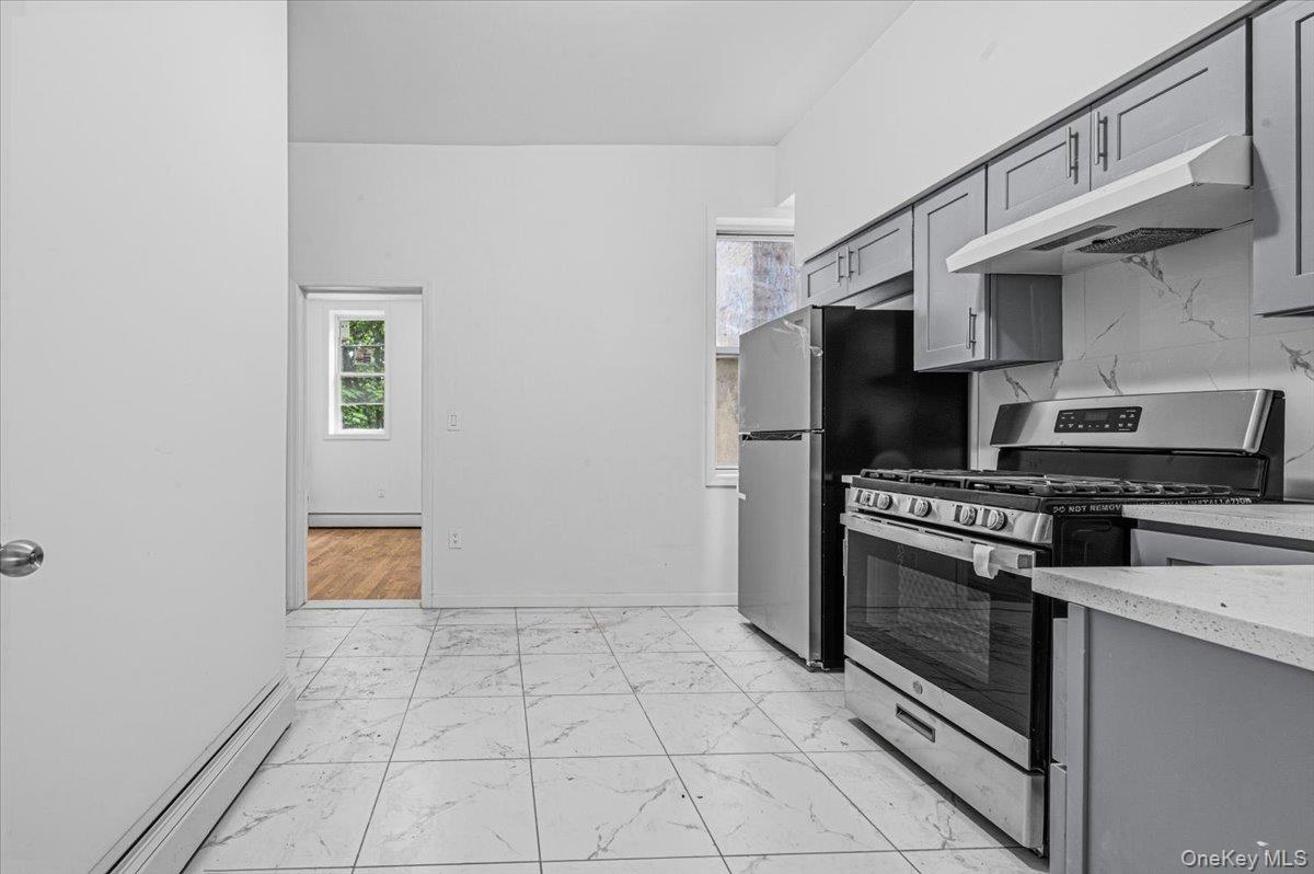 Single Family Ryer Avenue Bronx, NY 10457, MLS-1036237-8