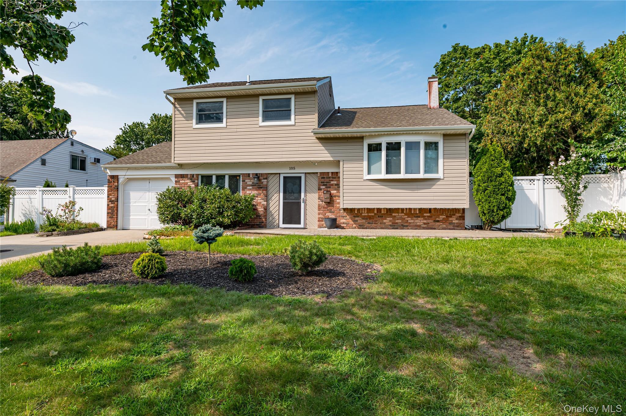 Single Family Rumford Road  Suffolk County, NY 11754, MLS-1036247-2