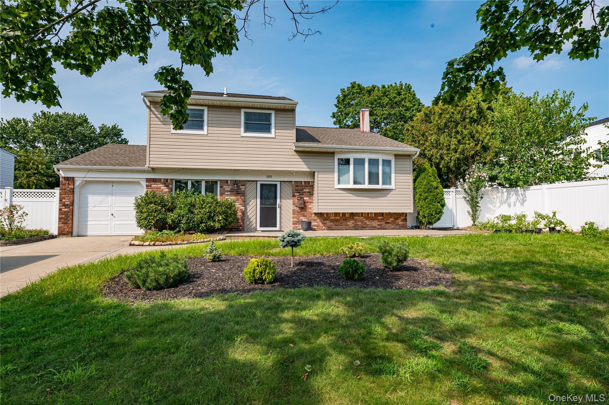Single Family Rumford Road  Suffolk County, NY 11754, MLS-1036247-3