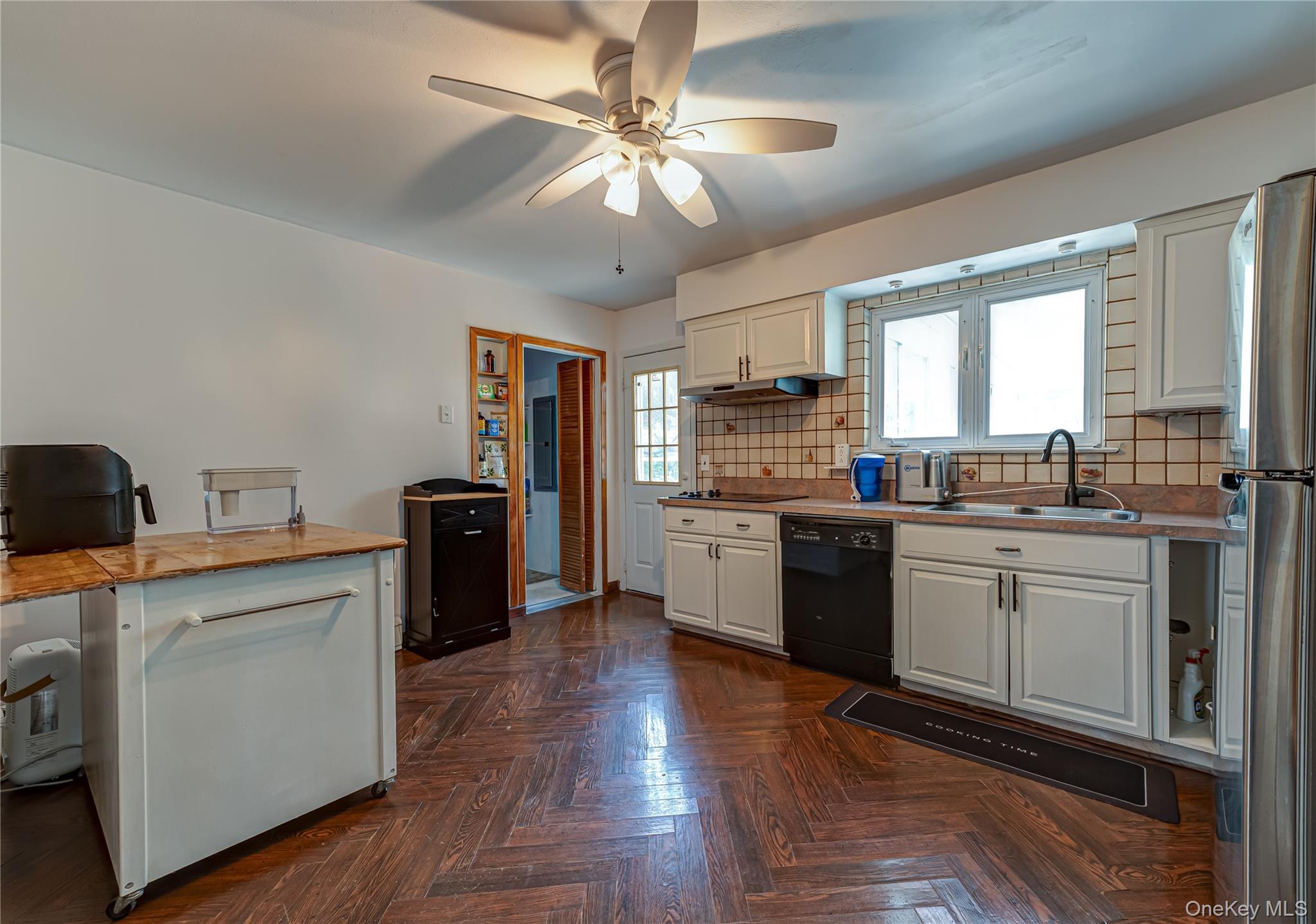 Single Family Rumford Road  Suffolk County, NY 11754, MLS-1036247-6