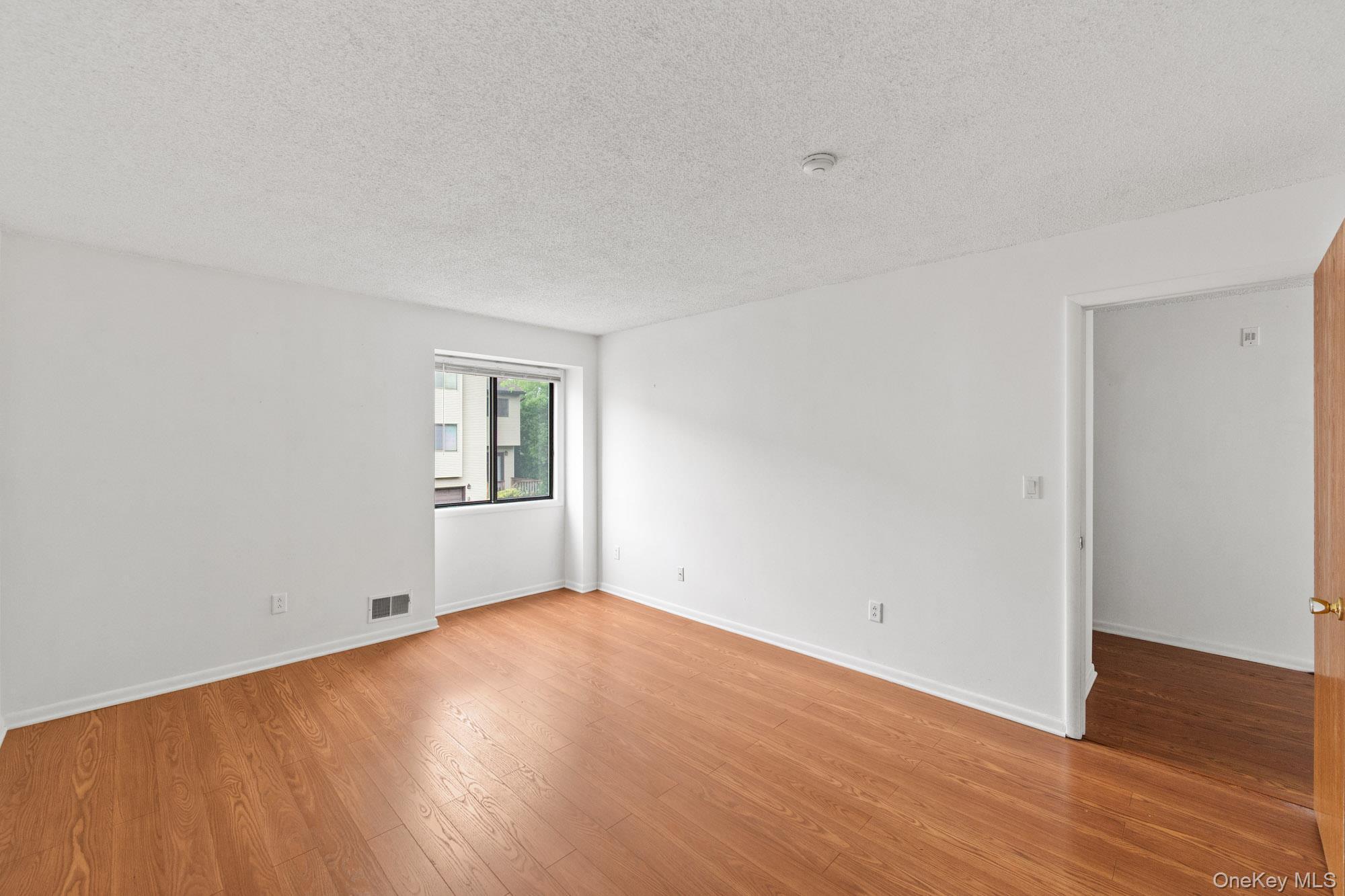 Single Family Kings Court  Rockland County, NY 10954, MLS-1036249-19