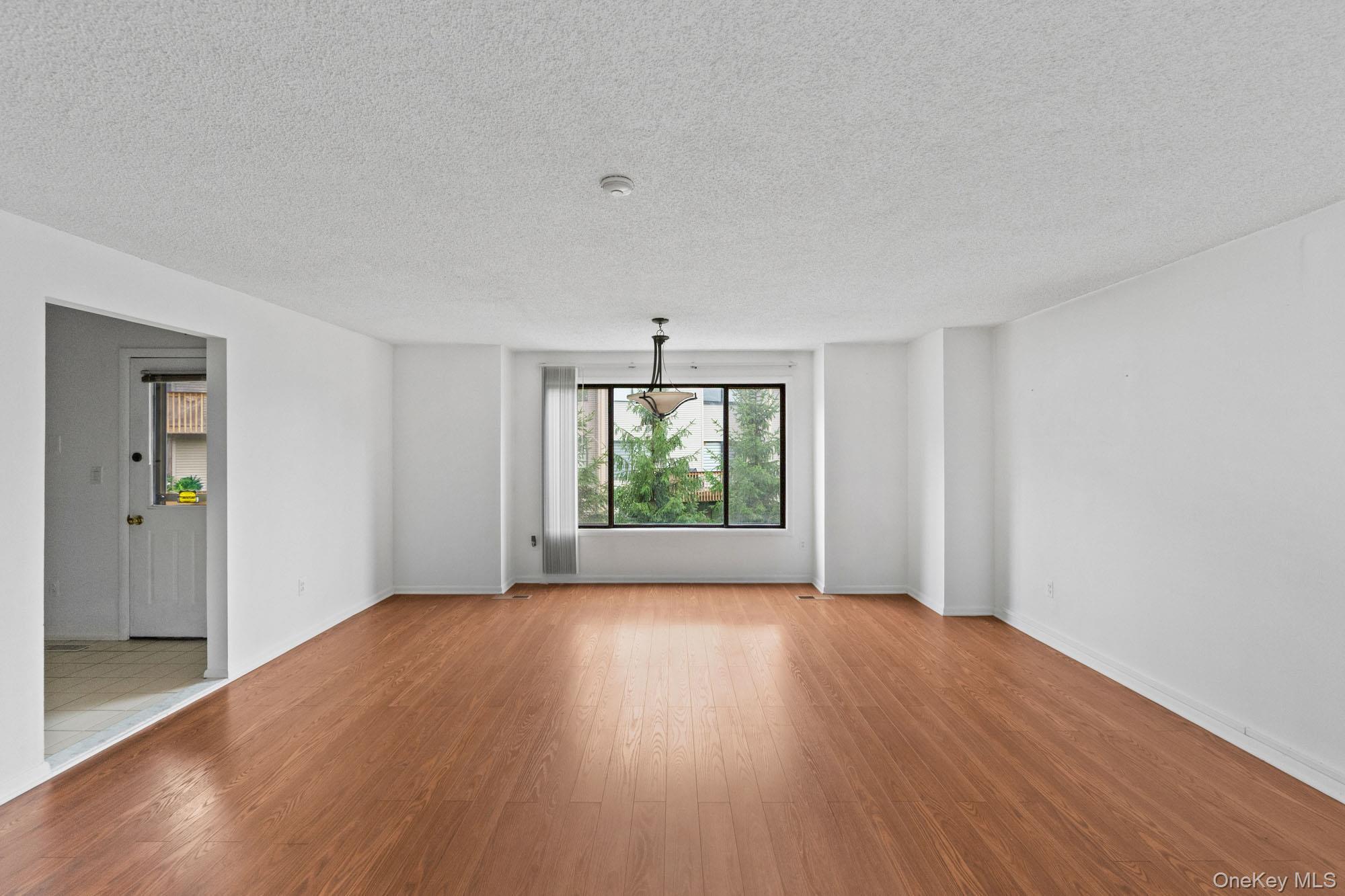 Single Family Kings Court  Rockland County, NY 10954, MLS-1036249-5