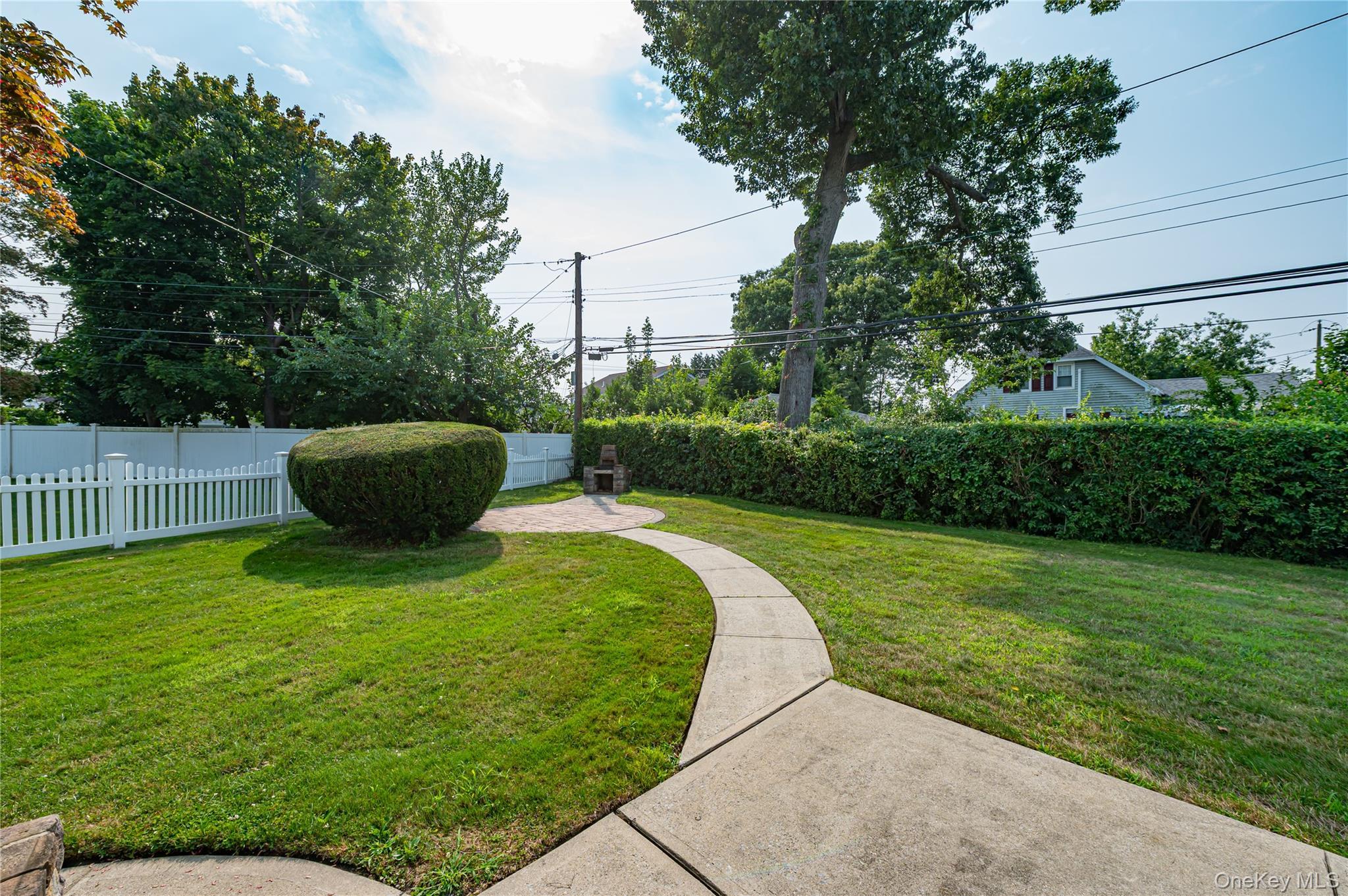 Single Family Maplewood Drive  Nassau County, NY 11783, MLS-1036258-17