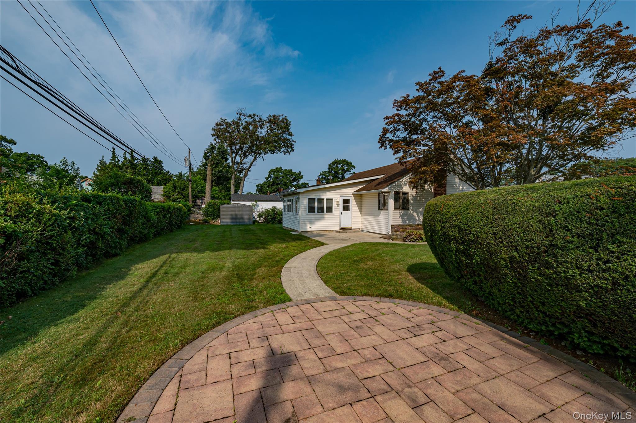 Single Family Maplewood Drive  Nassau County, NY 11783, MLS-1036258-21