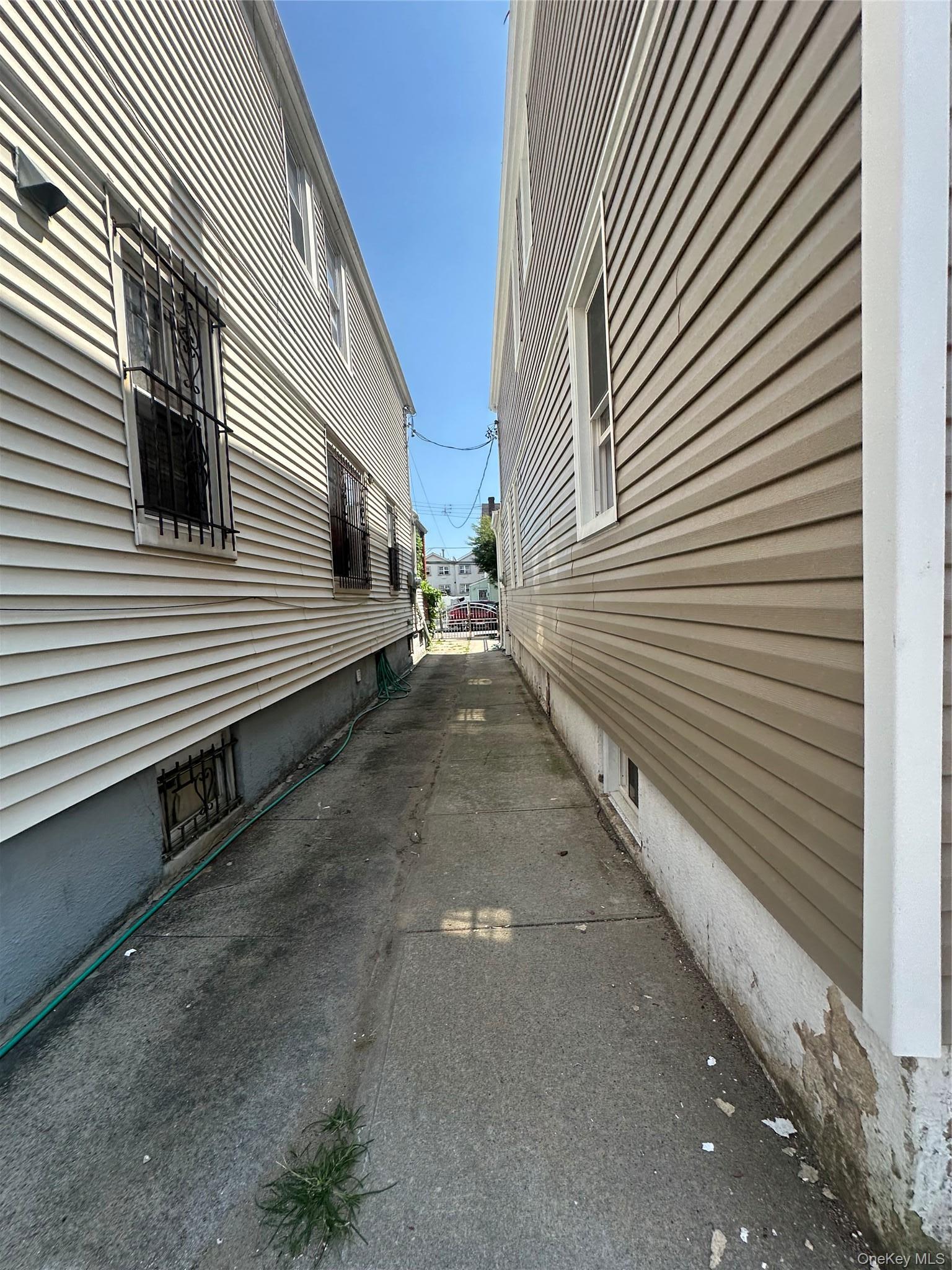 Single Family 89th Avenue  Queens, NY 11432, MLS-1036269-20
