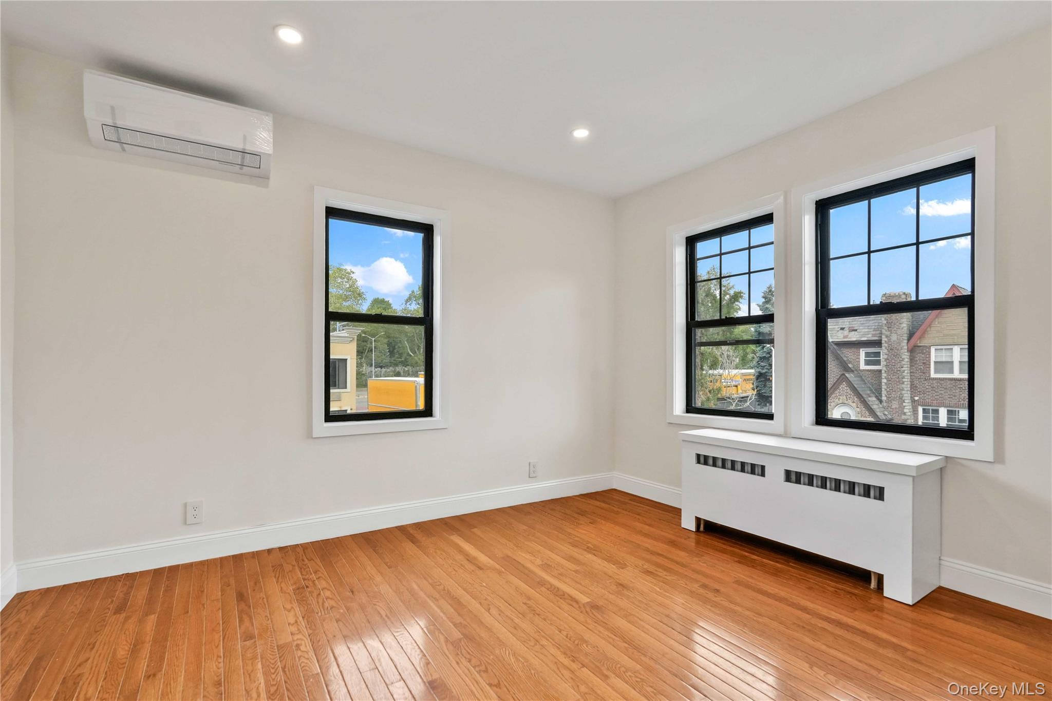 Single Family 68th Avenue Queens, NY 11374, MLS-1036273-19