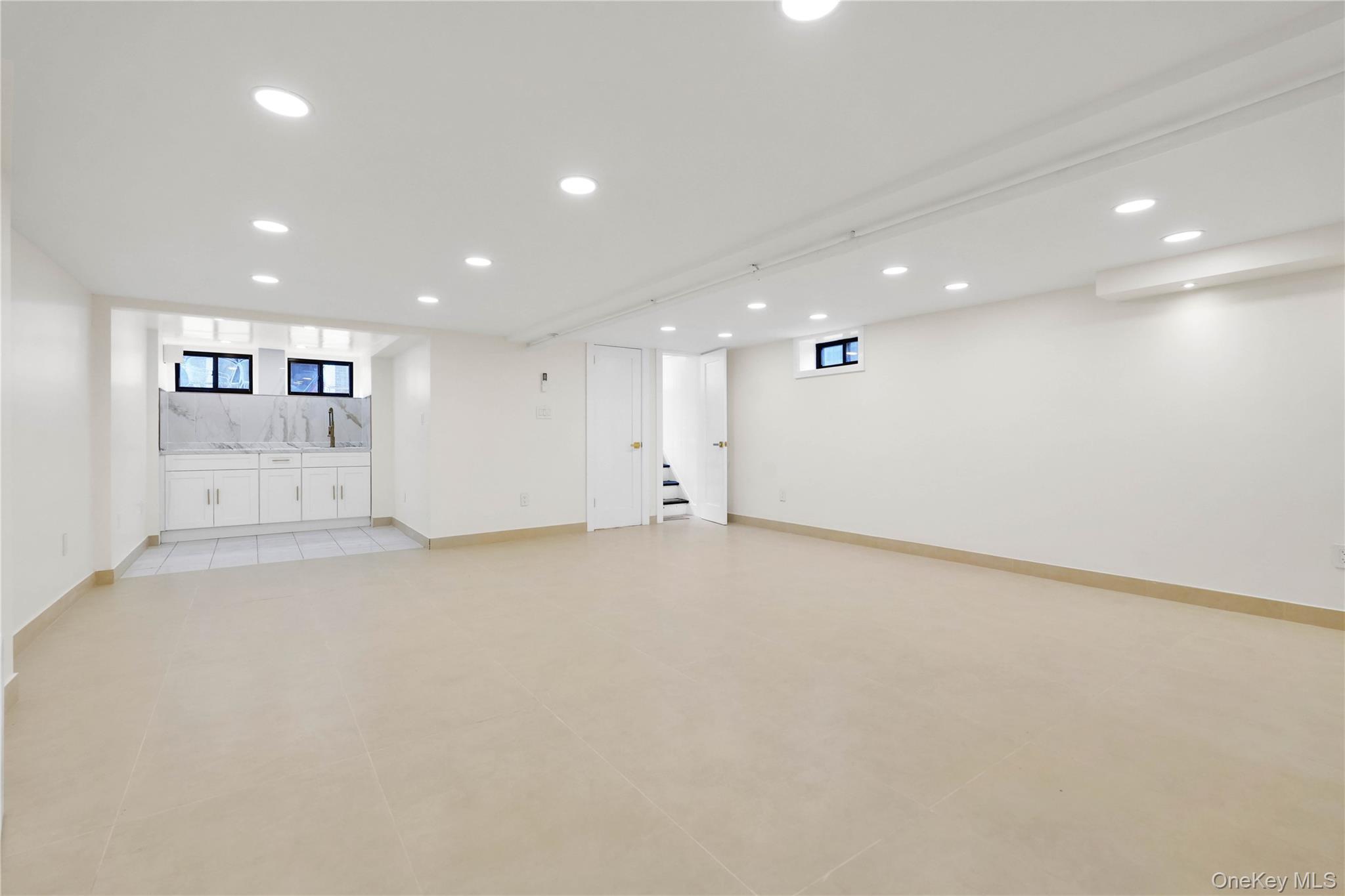Single Family 68th Avenue Queens, NY 11374, MLS-1036273-29
