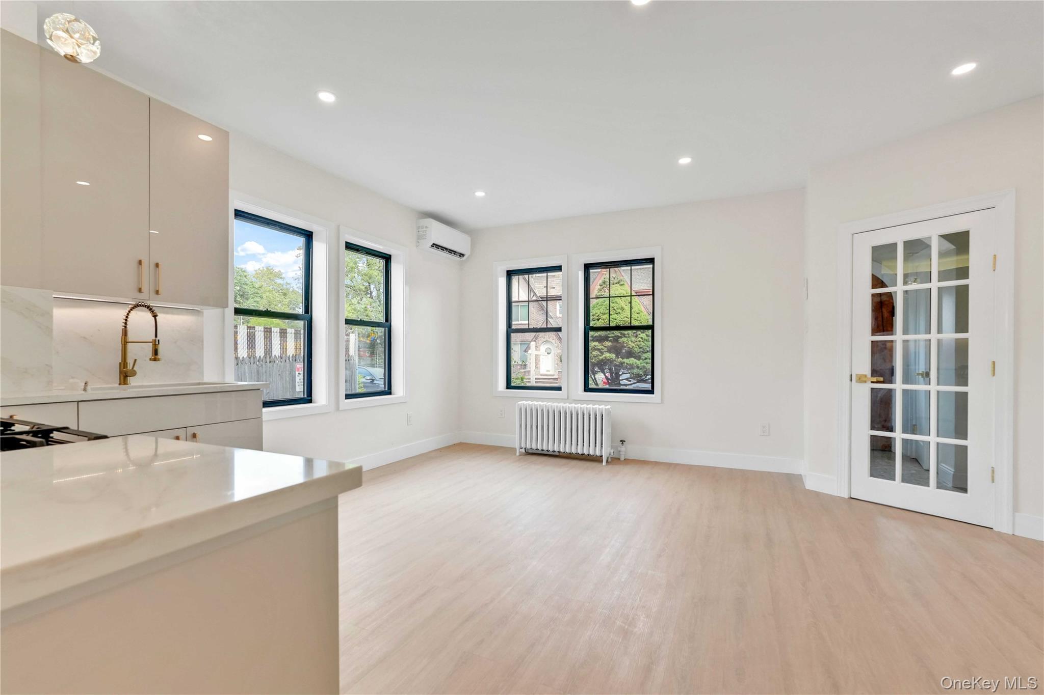 Single Family 68th Avenue Queens, NY 11374, MLS-1036273-6
