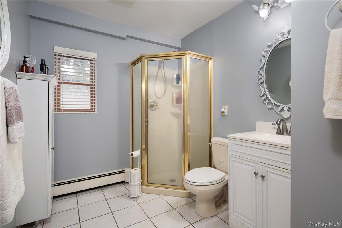Single Family Seidman Place  Nassau County, NY 11010, MLS-1036274-10
