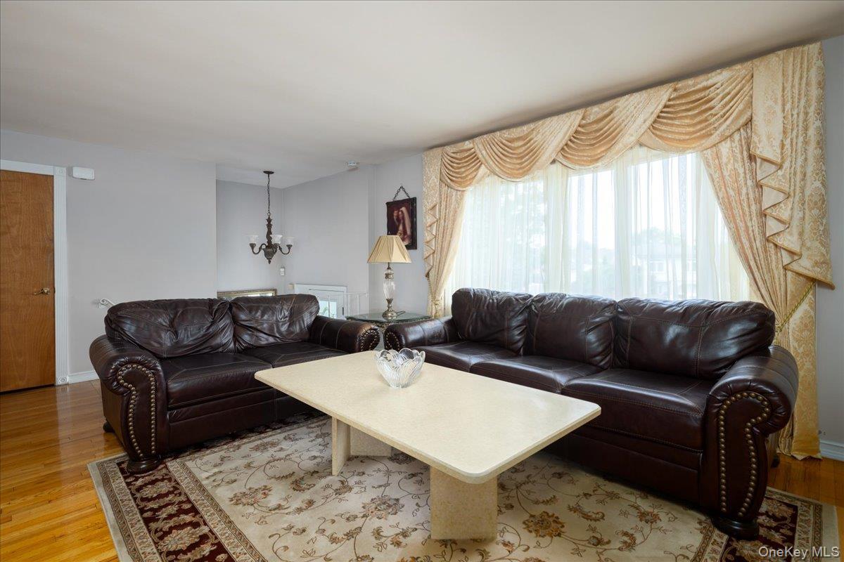 Single Family Seidman Place  Nassau County, NY 11010, MLS-1036274-14