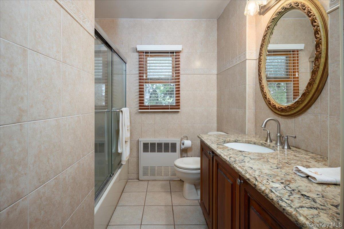 Single Family Seidman Place  Nassau County, NY 11010, MLS-1036274-16