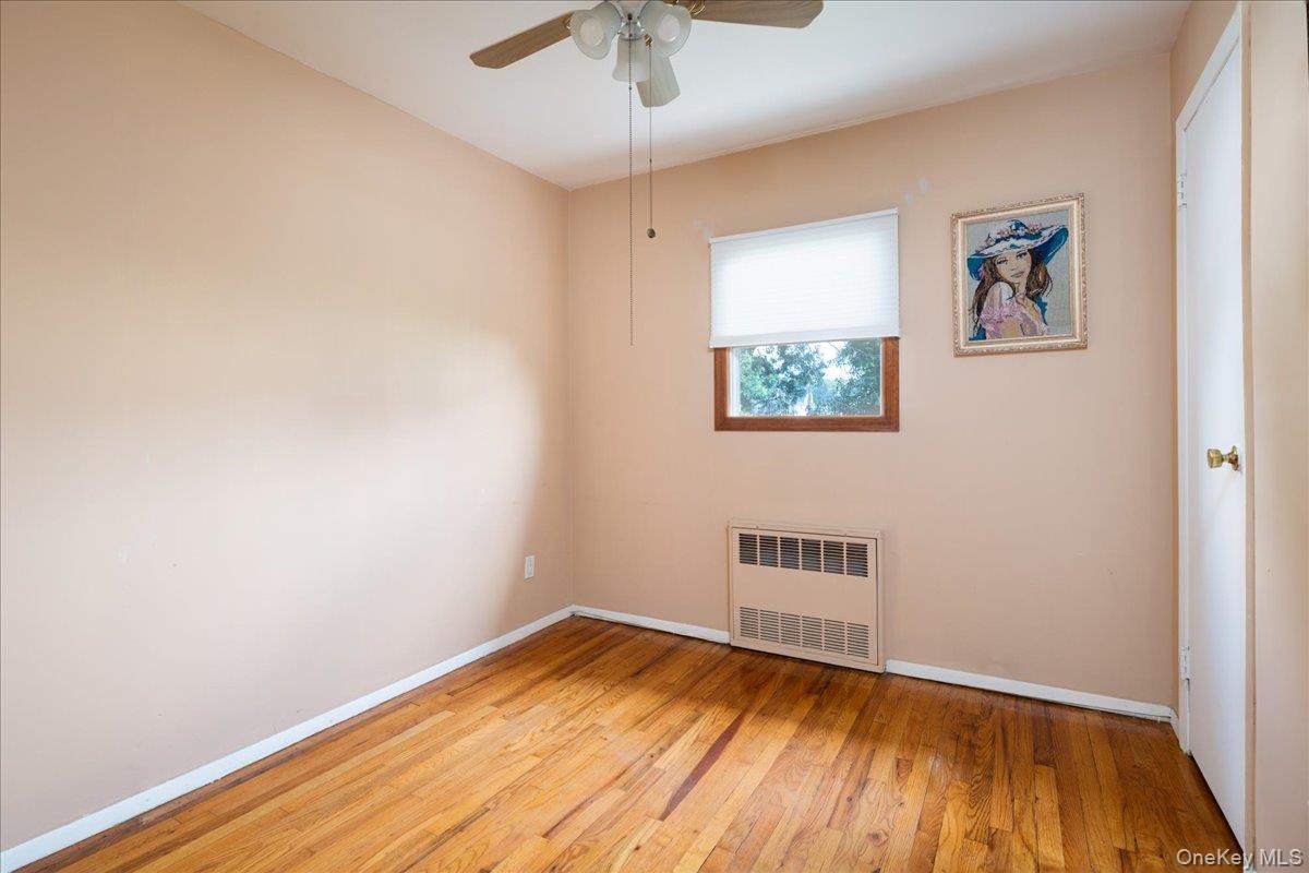 Single Family Seidman Place  Nassau County, NY 11010, MLS-1036274-17