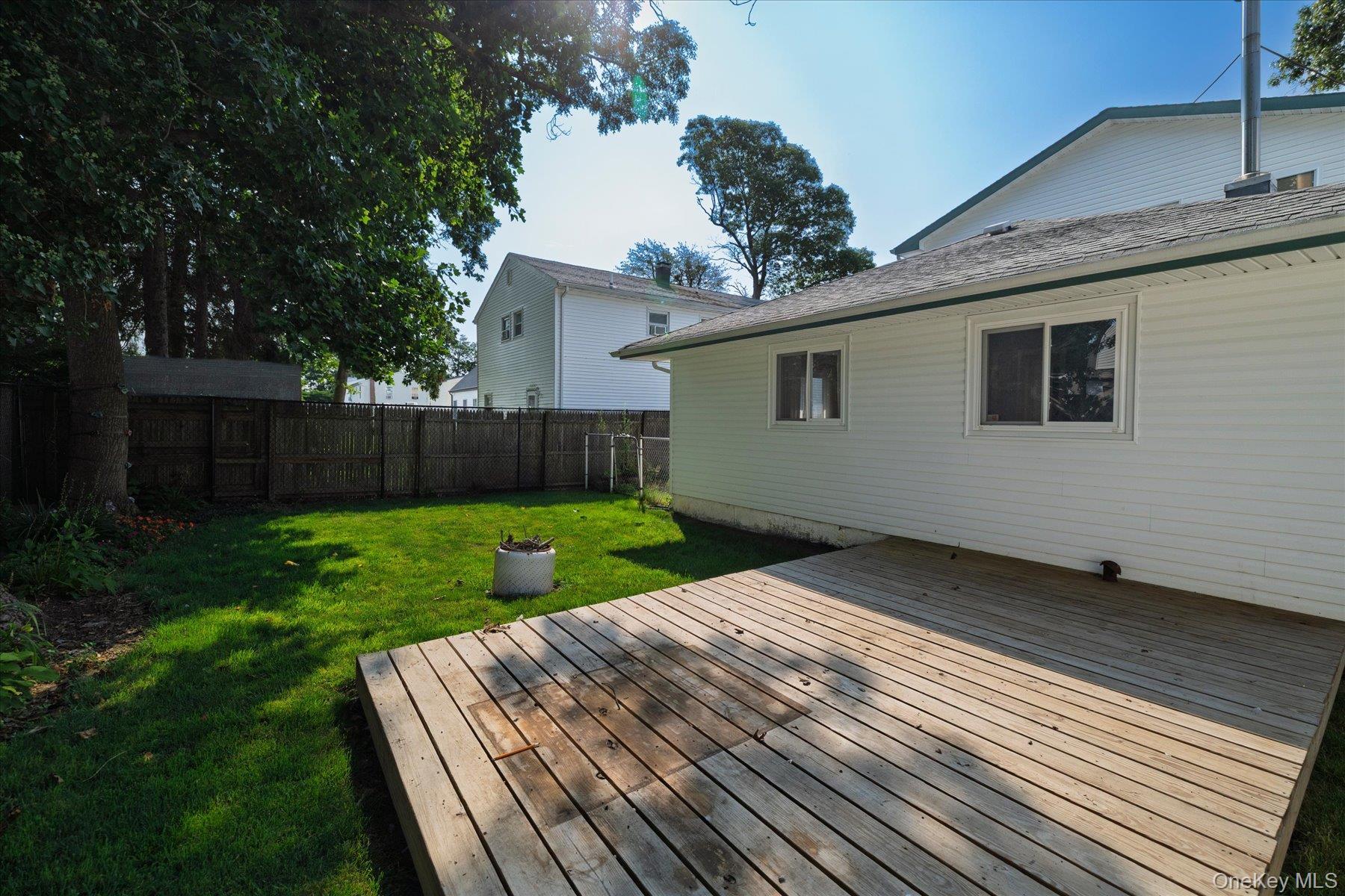 Single Family Robinson Drive Suffolk County, NY 11967, MLS-1036276-19