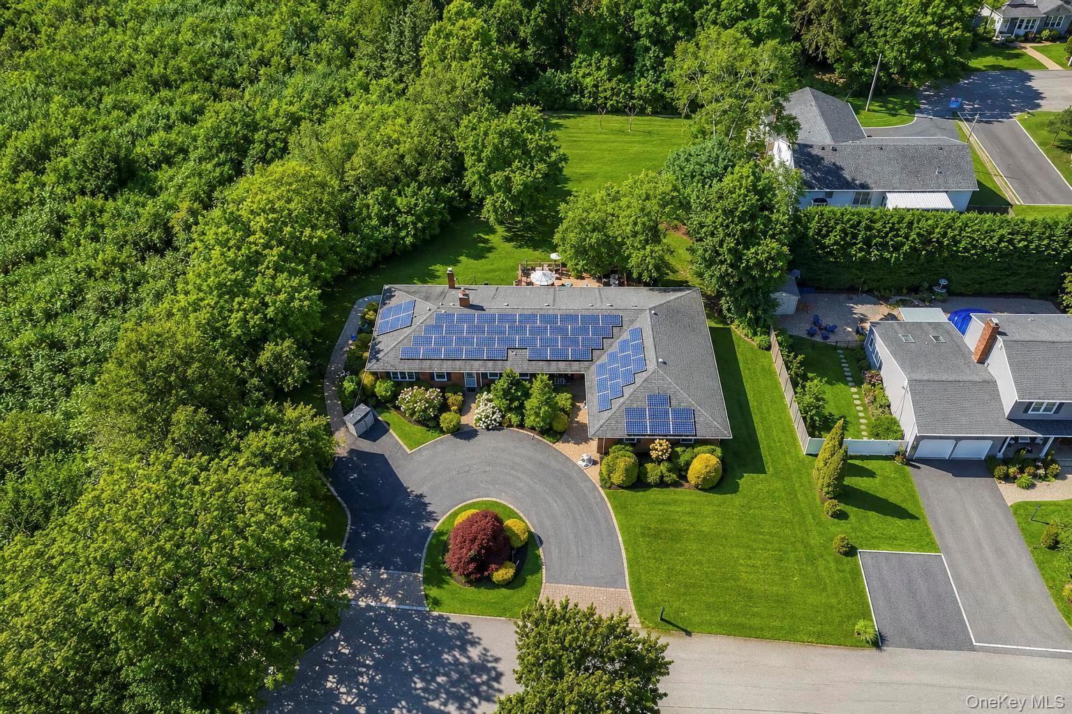 Single Family Reinhardt Court Suffolk County, NY 11715, MLS-1036280-2