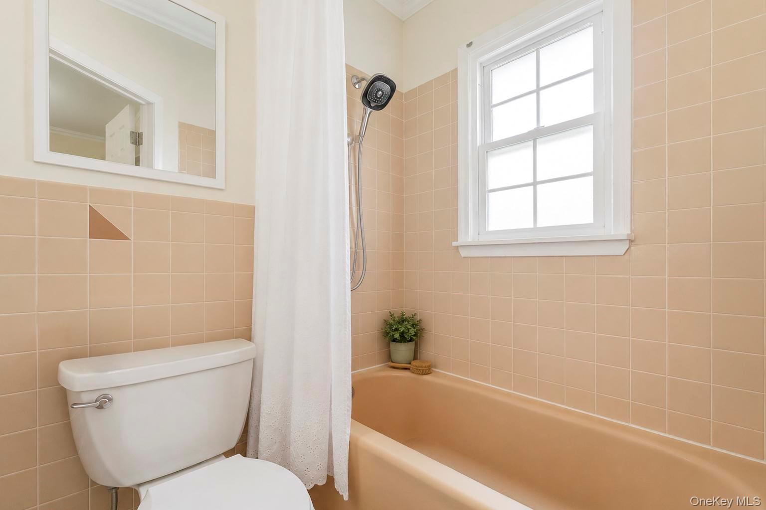 Single Family Reinhardt Court Suffolk County, NY 11715, MLS-1036280-26