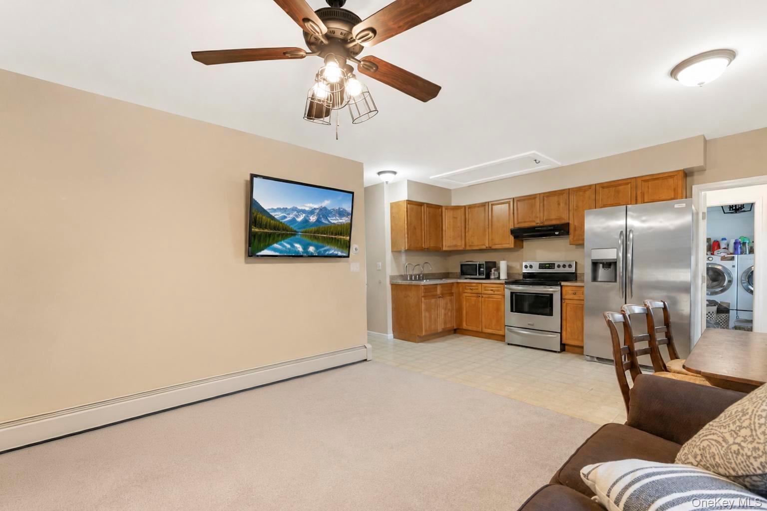 Single Family Reinhardt Court Suffolk County, NY 11715, MLS-1036280-31