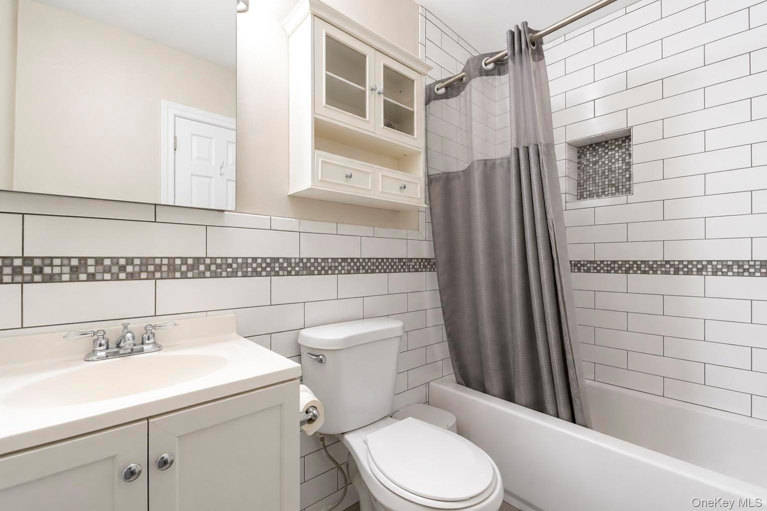Single Family Reinhardt Court Suffolk County, NY 11715, MLS-1036280-33