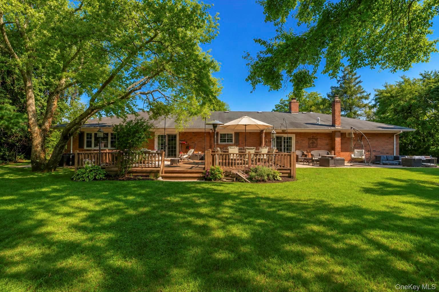 Single Family Reinhardt Court Suffolk County, NY 11715, MLS-1036280-8
