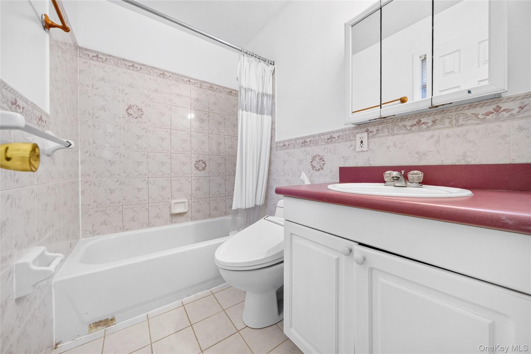 Single Family Palo Alto Street  Queens, NY 11423, MLS-1036325-15