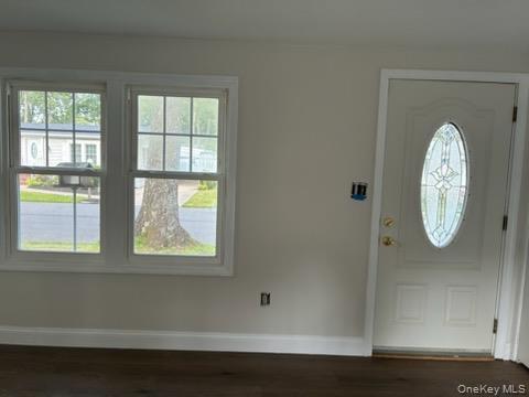 Single Family Old Country Road Road Suffolk County, NY 11901, MLS-1036345-3