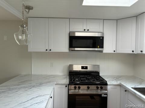 Single Family Old Country Road Road Suffolk County, NY 11901, MLS-1036345-6