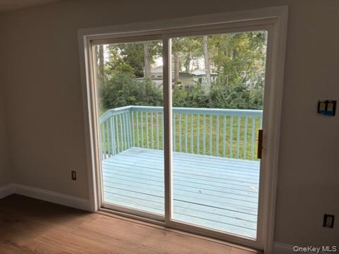 Single Family Old Country Road Road Suffolk County, NY 11901, MLS-1036345-8