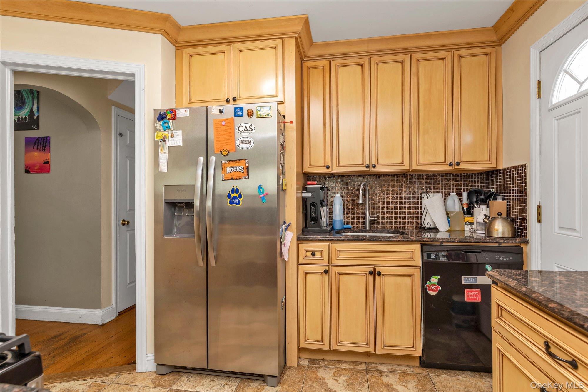 Single Family Windsor Place Nassau County, NY 11563, MLS-1036351-10