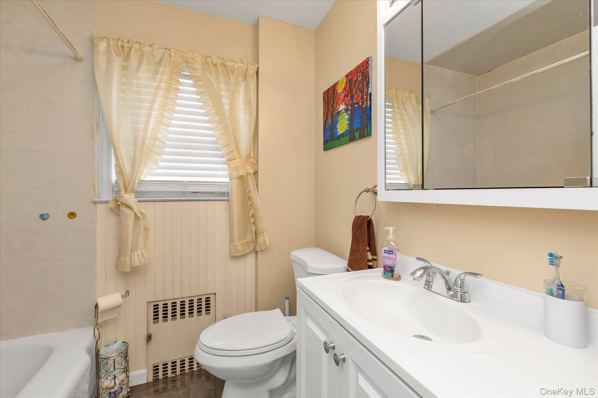 Single Family Windsor Place Nassau County, NY 11563, MLS-1036351-11