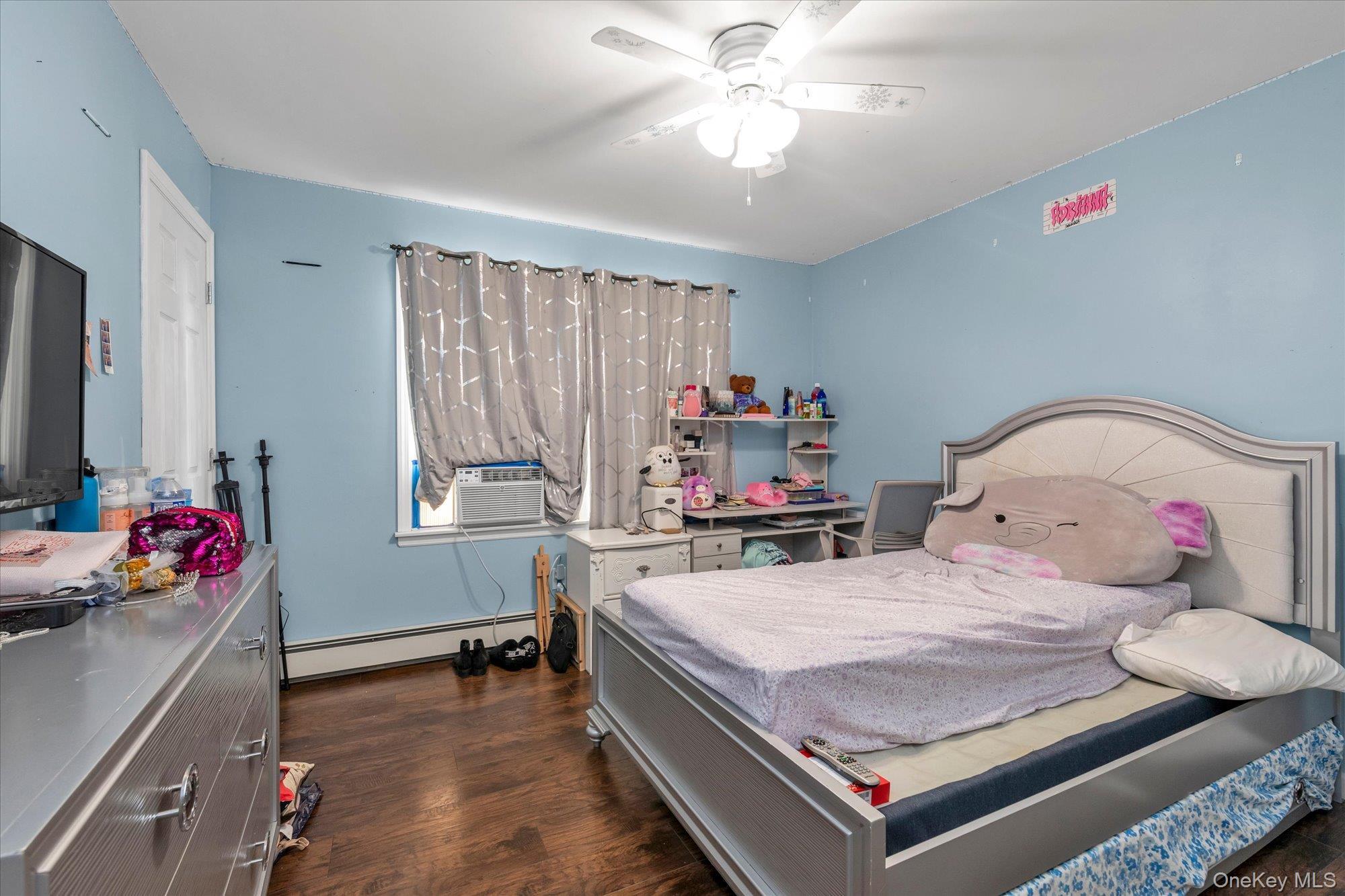 Single Family Windsor Place Nassau County, NY 11563, MLS-1036351-17