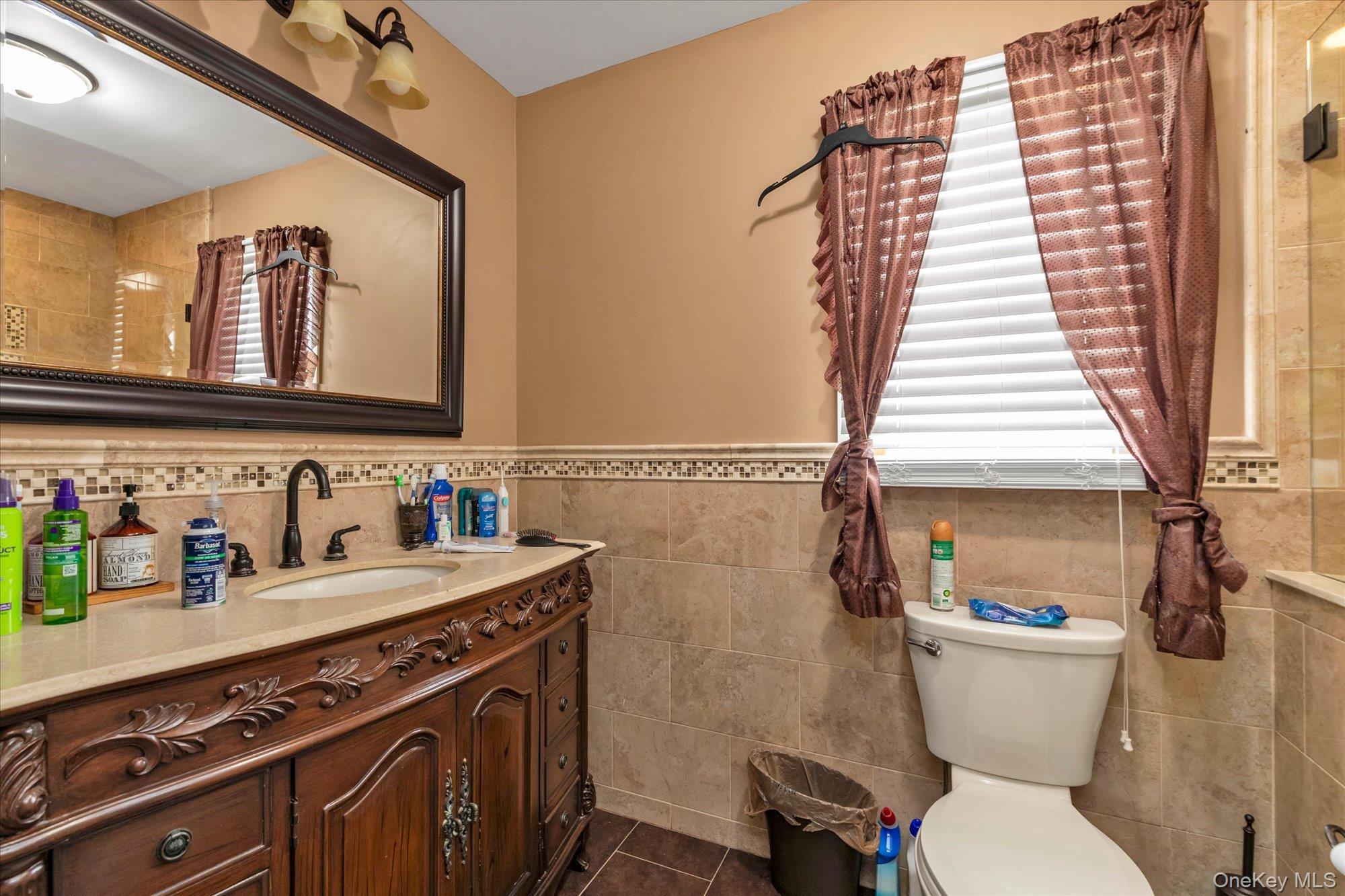 Single Family Windsor Place Nassau County, NY 11563, MLS-1036351-19