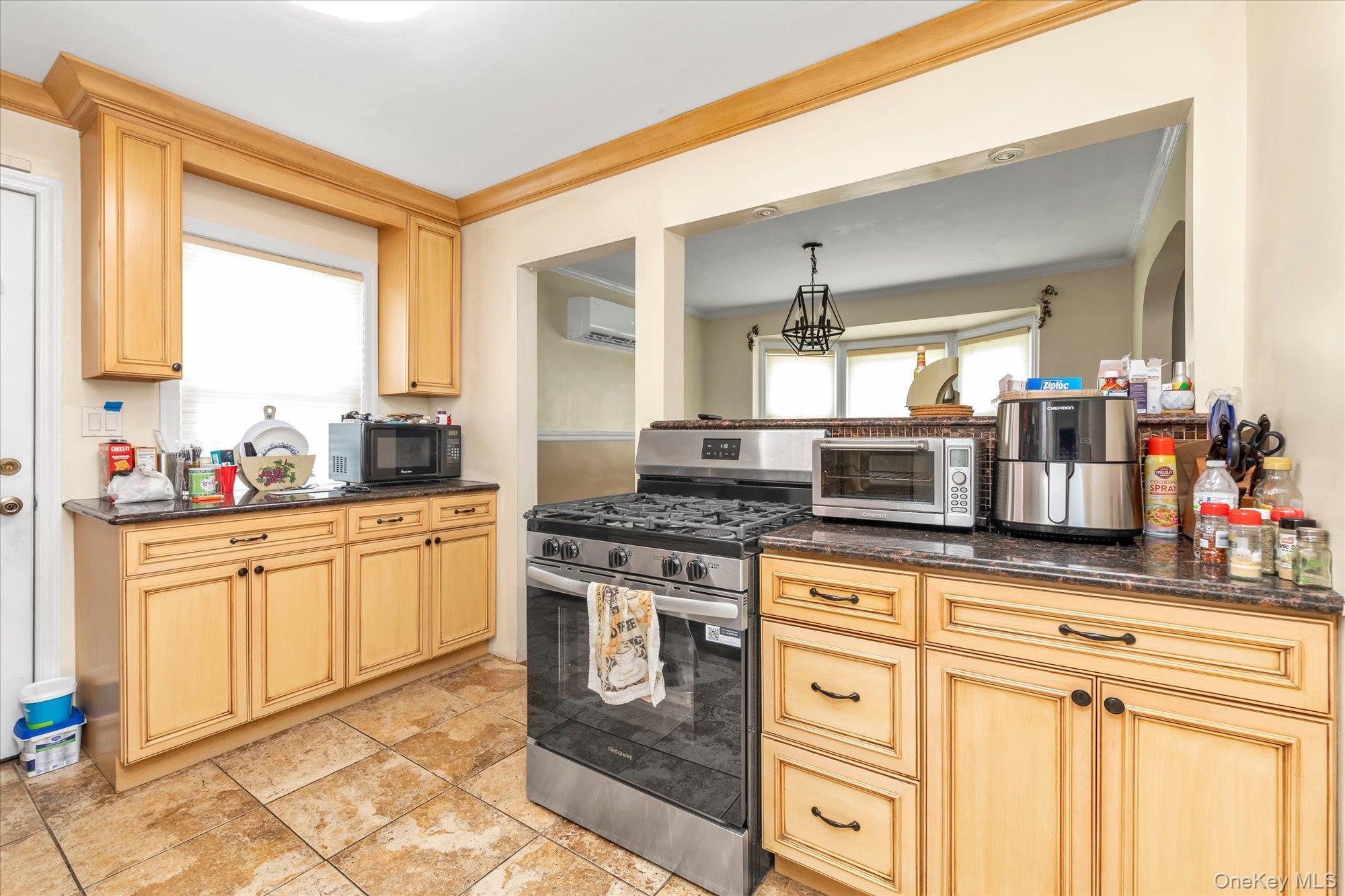 Single Family Windsor Place Nassau County, NY 11563, MLS-1036351-7