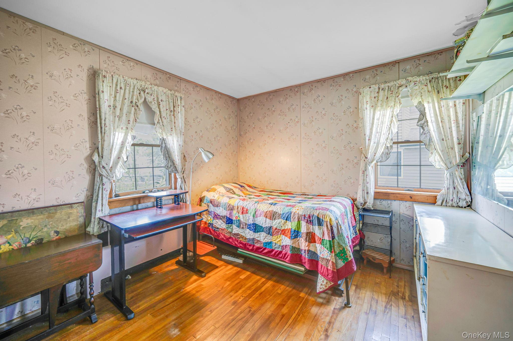 Single Family Bradish Lane Suffolk County, NY 11702, MLS-1036352-11